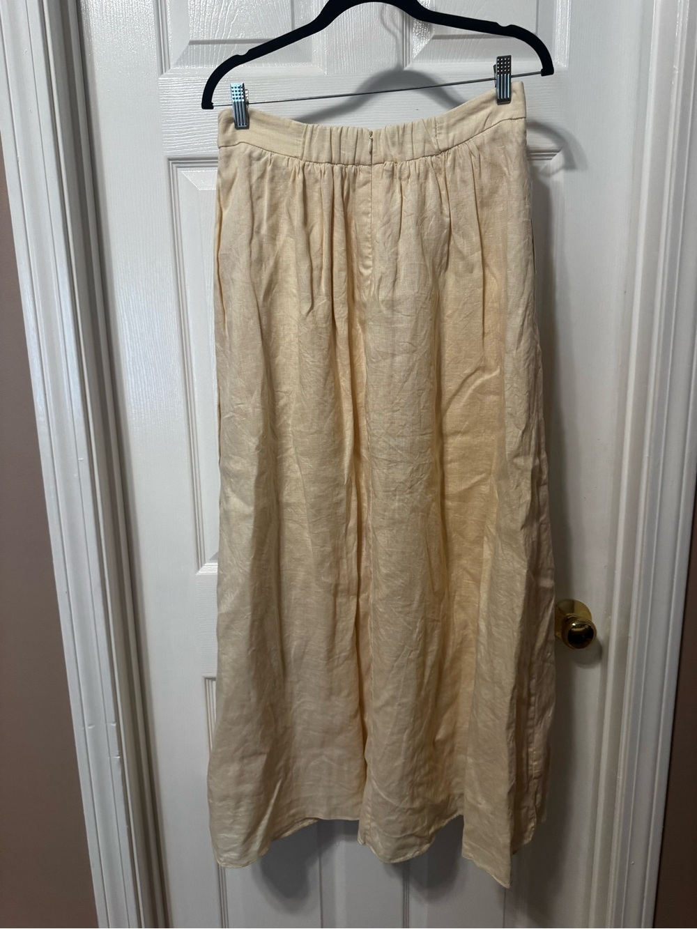 DISSH Cream Midi Skirt with Elastic Waist